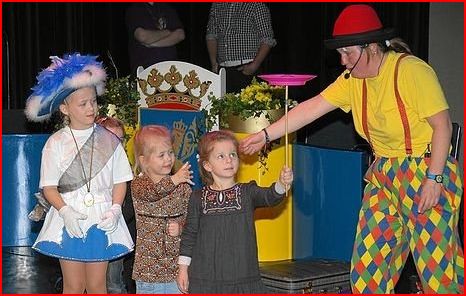 Clown Kiko carnaval voorstelling in Doetinchem